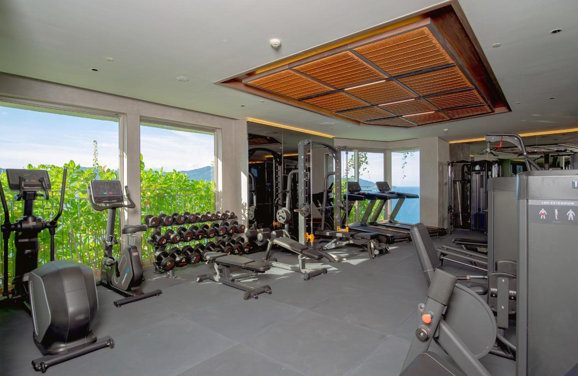 M Hotel Danang المظهر الخارجي الصورة The gym at the hotel
