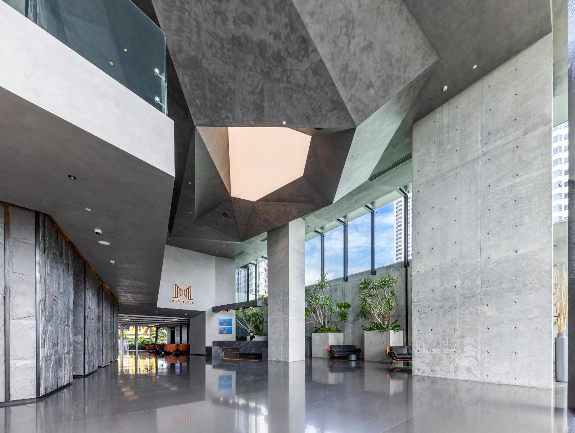 M Hotel Danang المظهر الخارجي الصورة Interior of the building