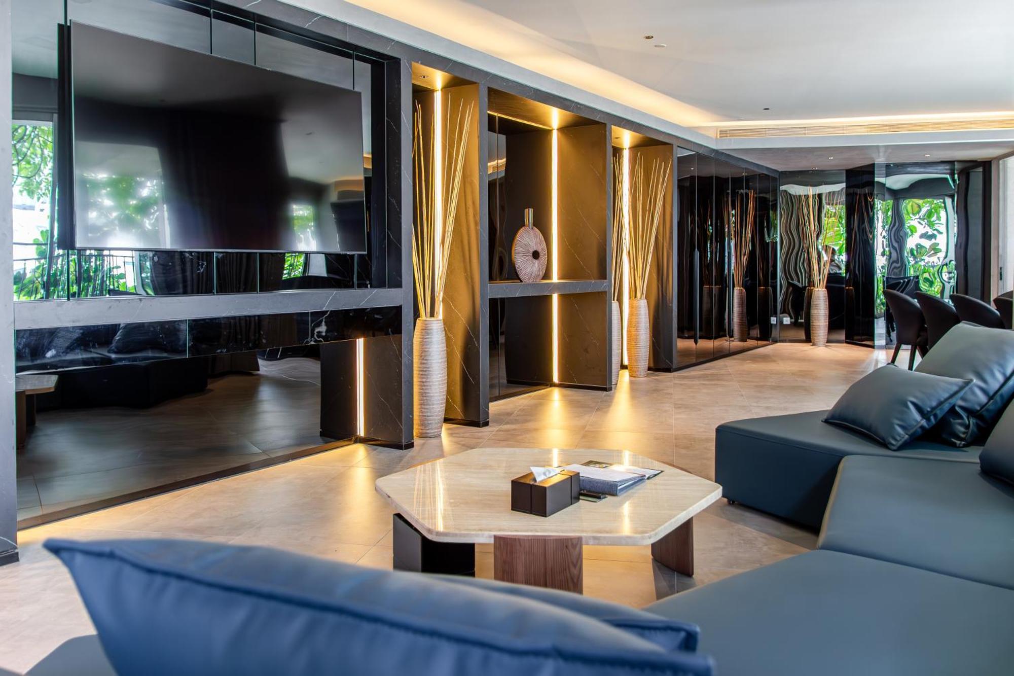 M Hotel Danang المظهر الخارجي الصورة The lobby of the hotel